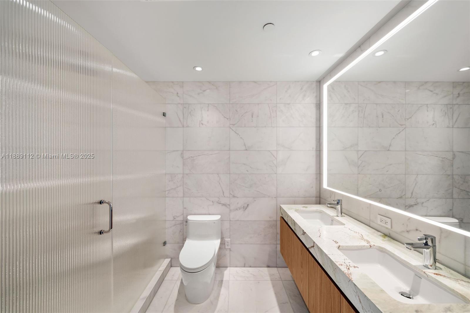 500 Alton Road, Unit 2304 Miami Beach, FL 33139 - Photo 9 of 15 Gallery Image 9