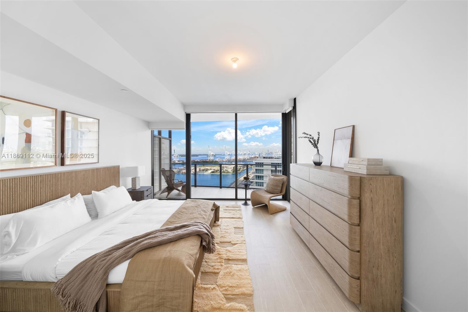 500 Alton Road, Unit 2304 Miami Beach, FL 33139 - Photo 10 of 15 Gallery Image 10