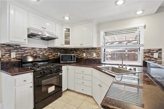 $3,495 | 2475 Water, Corona, CA 92882