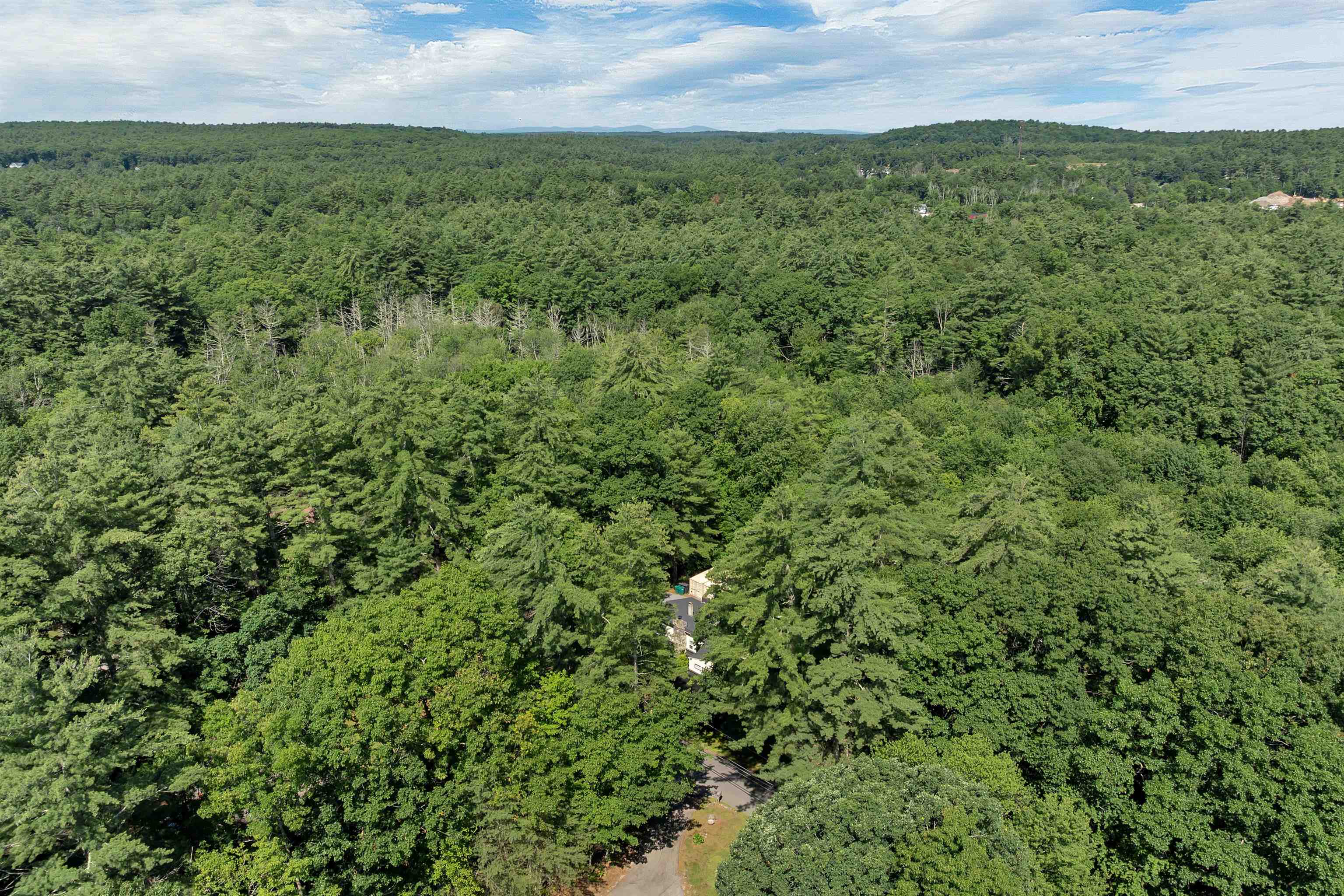 31 Ministerial Road Windham, NH 03087 - Photo 41 of 50