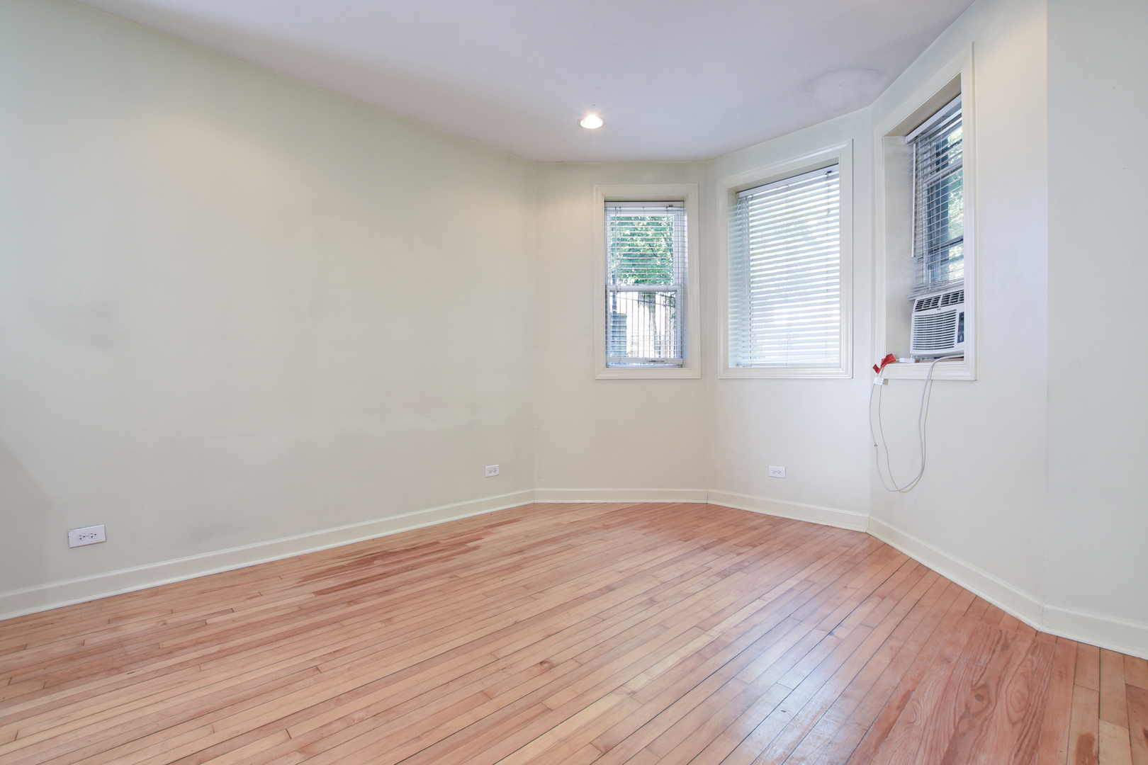 4925 North Winchester Avenue Chicago, IL 60640 - Photo 22 of 33