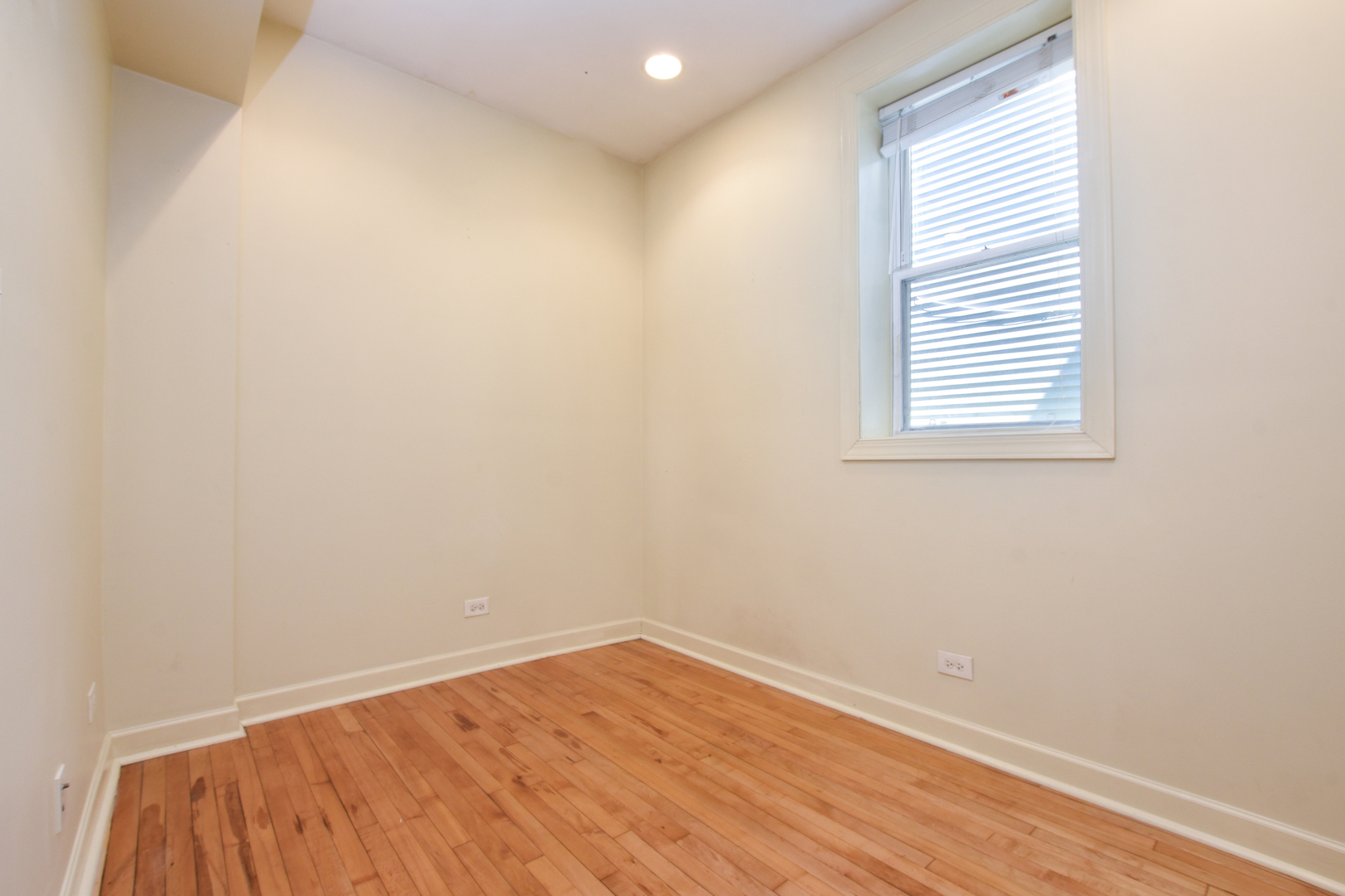 4925 North Winchester Avenue Chicago, IL 60640 - Photo 25 of 33