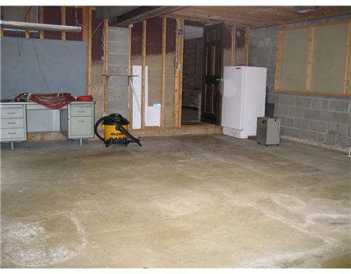610 Thomas Road Eighty Four, PA 15330 - Photo 15 of 18 Shop/Service Bay(s).