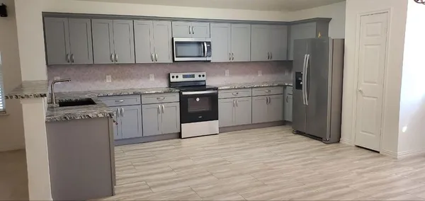 $2,600 | 502 Darlene Trail, Euless, TX 76039