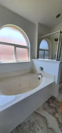 $2,600 | 502 Darlene Trail, Euless, TX 76039