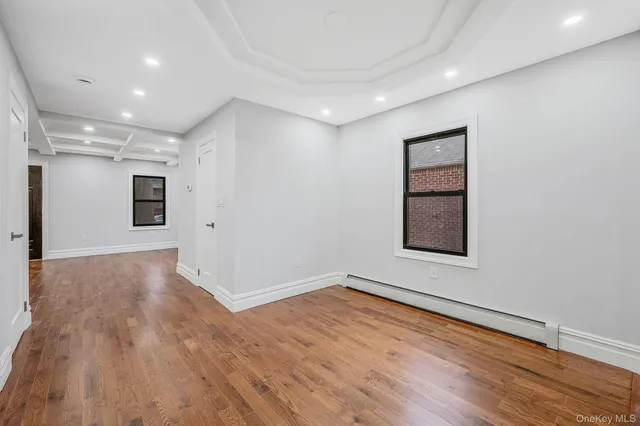 $999,999 | 89 Hunnewell Avenue, Elmont, NY 11003