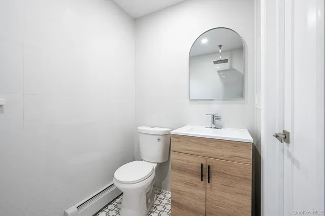 $999,999 | 89 Hunnewell Avenue, Elmont, NY 11003