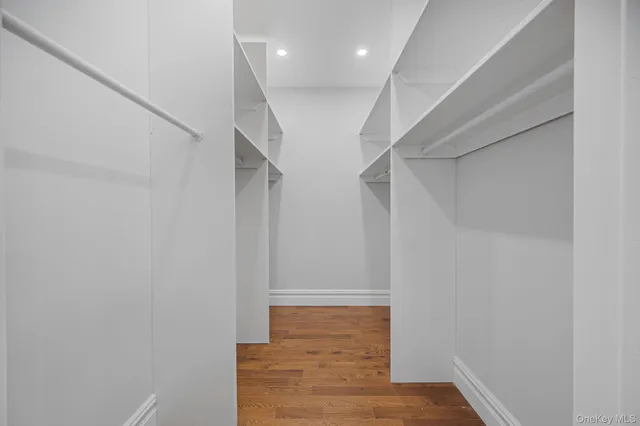 $999,999 | 89 Hunnewell Avenue, Elmont, NY 11003