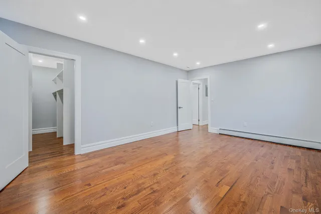 $999,999 | 89 Hunnewell Avenue, Elmont, NY 11003