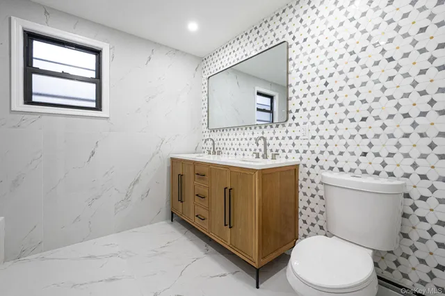 $999,999 | 89 Hunnewell Avenue, Elmont, NY 11003