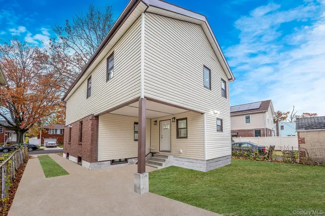 $999,999 | 89 Hunnewell Avenue, Elmont, NY 11003