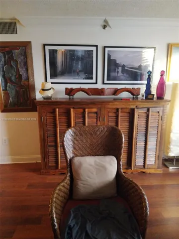 $445,000 | 911 Ponce De Leon Boulevard, Unit 904, Coral Gables, FL 33134