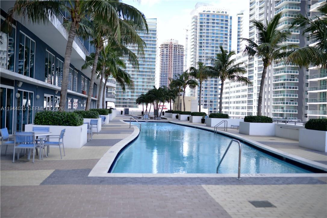 60 Southwest 13th Street, Unit 3015 Miami, FL 33130 - Photo 9 of 14 a view of outdoor space yard and swimming pool