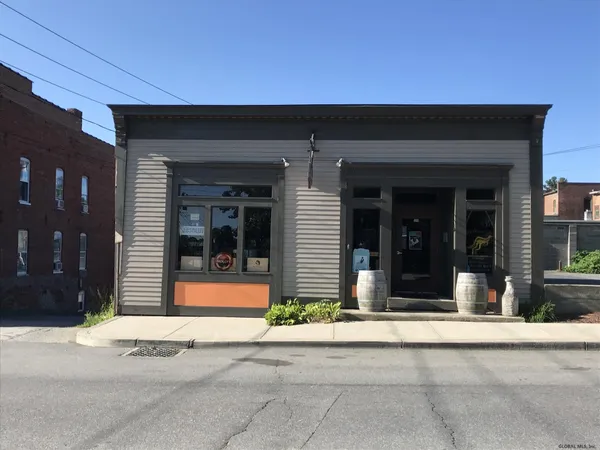 $194,900 | 33 Ferry Street, Schuylerville, NY 12871