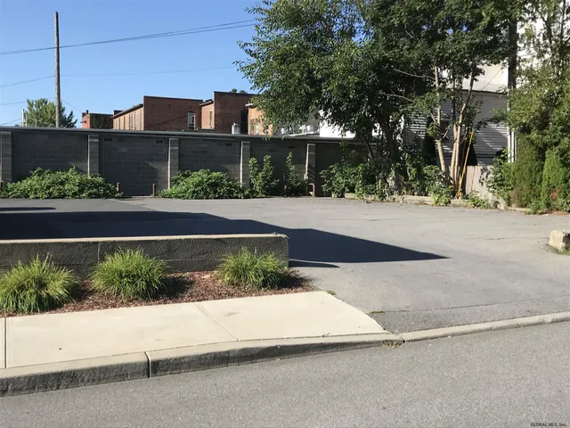 $194,900 | 33 Ferry Street, Schuylerville, NY 12871