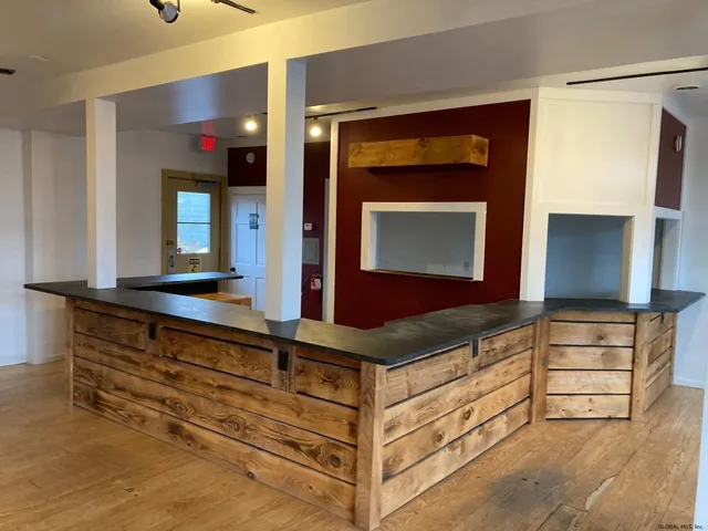 $194,900 | 33 Ferry Street, Schuylerville, NY 12871