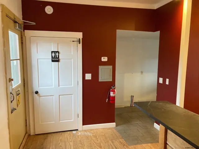 $194,900 | 33 Ferry Street, Schuylerville, NY 12871