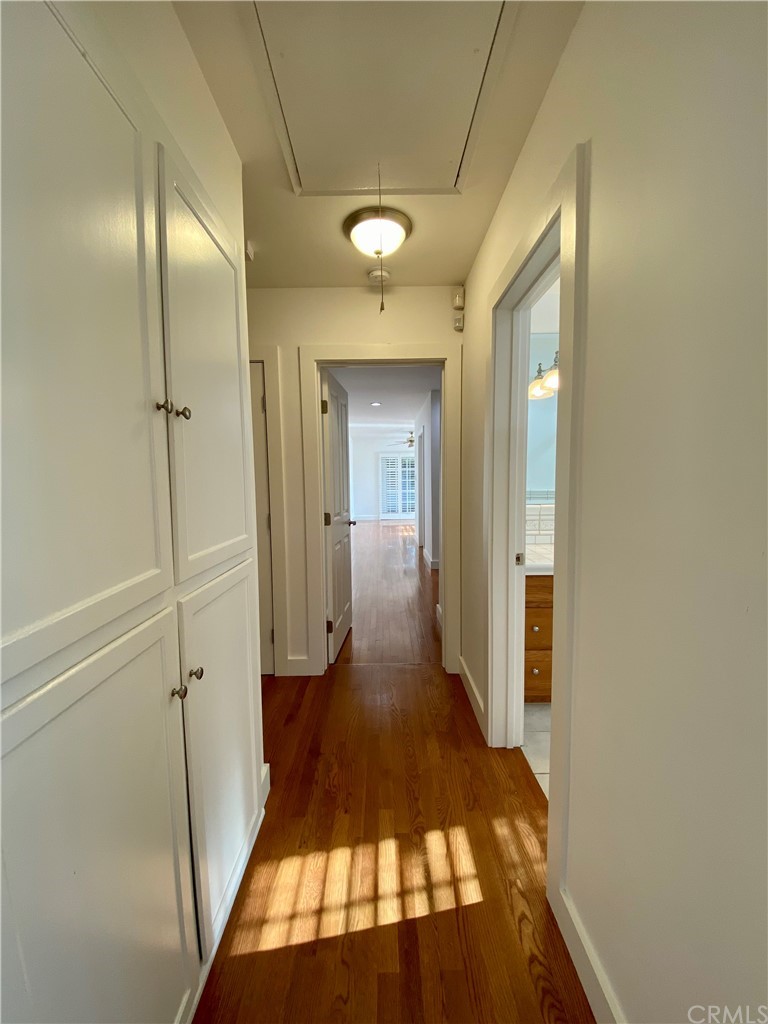 948 Cambridge Drive Burbank, CA 91504 - Photo 23 of 36