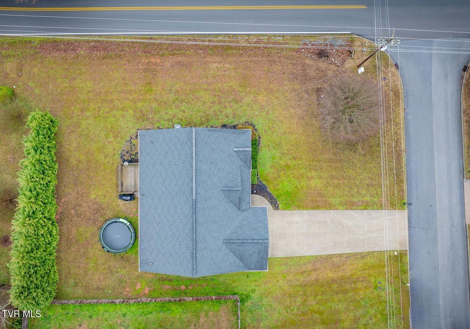 114 Walkers Bend Road Gray, TN 37615 - Photo 34 of 36 105-2