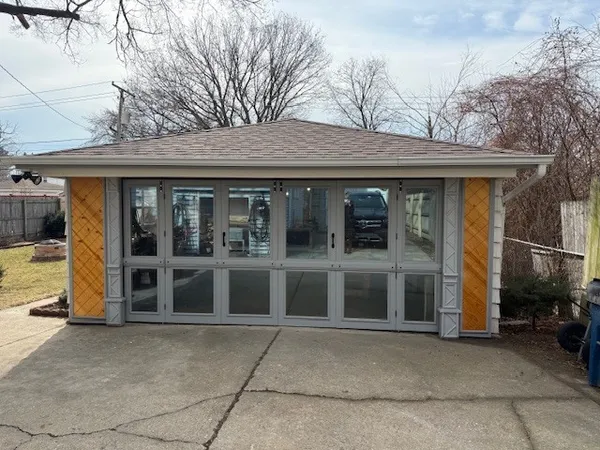 $375,000 | 129 Victoria Drive, Northlake, IL 60164