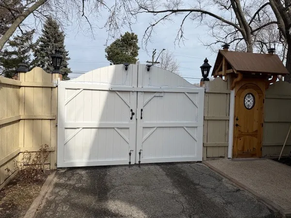 $375,000 | 129 Victoria Drive, Northlake, IL 60164