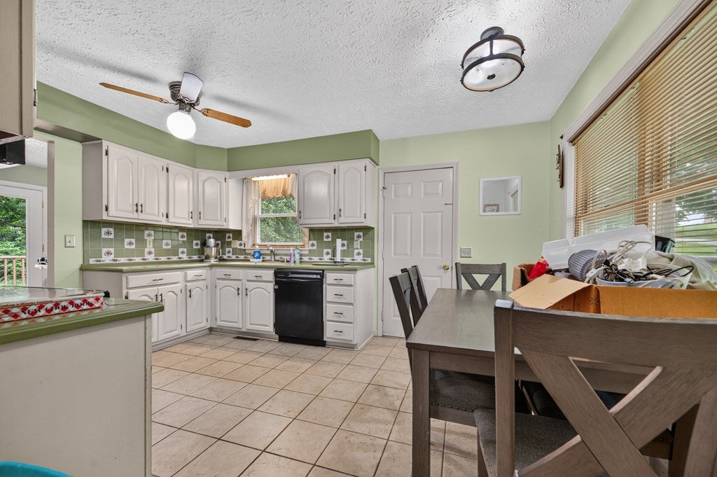 118 Phillipi Road Rural Retreat, VA 24368 - Photo 25 of 88 Gallery Image 25