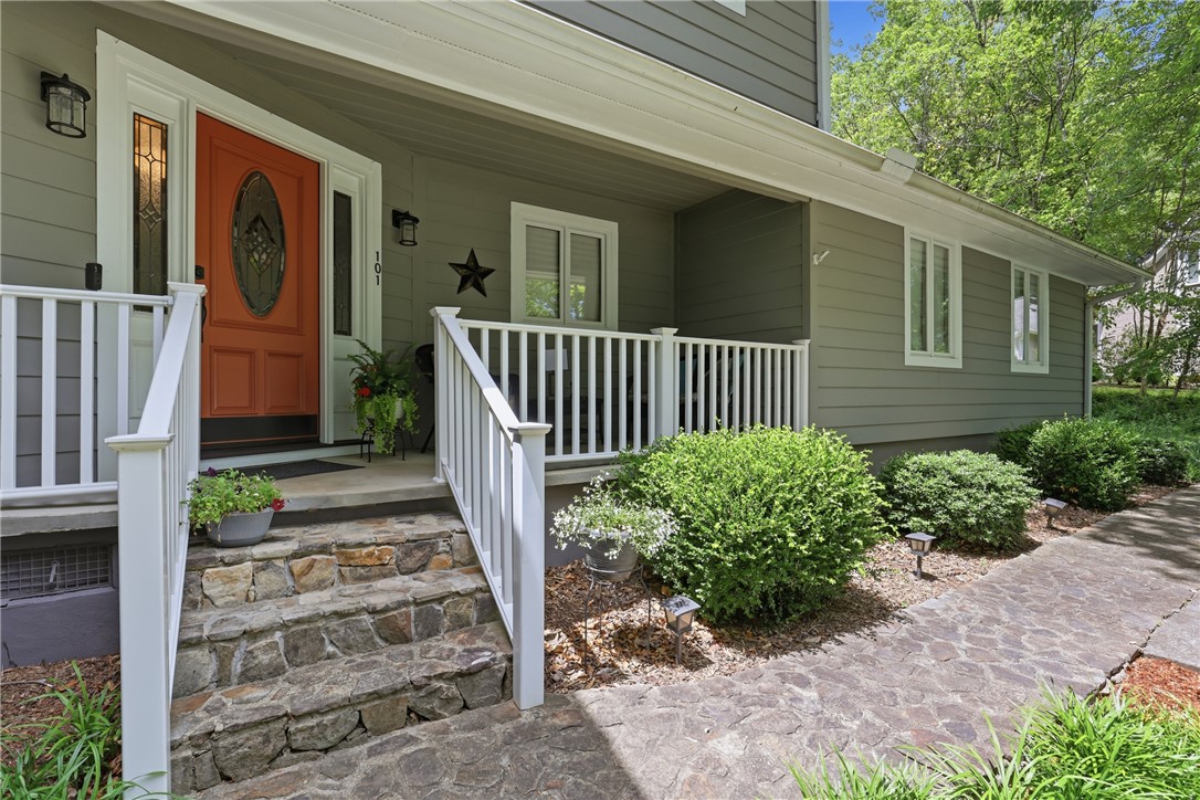 101 Shaftsbury Road Clemson, SC 29631 - Photo 4 of 46