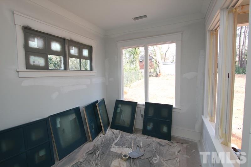 707 South State Street Raleigh, NC 27601 - Photo 4 of 23 a view of balcony and window