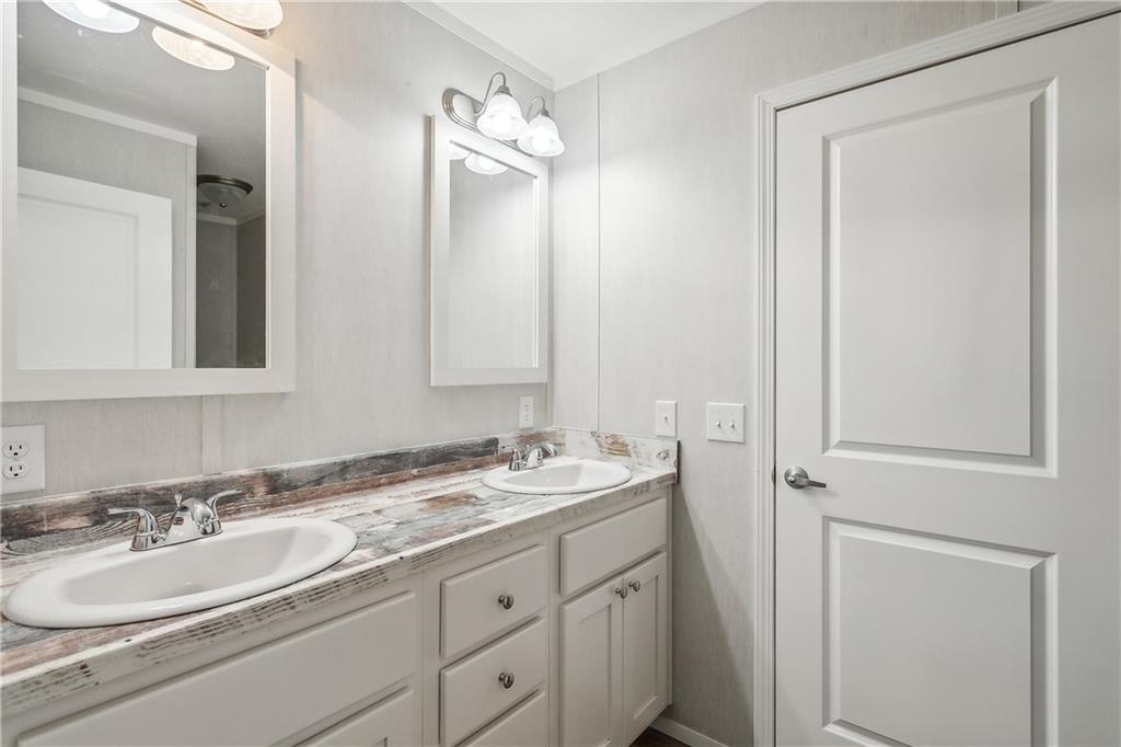 22136 Tom Perrin Road Ponchatoula, LA 70454 - Photo 12 of 17 Gallery Image 12