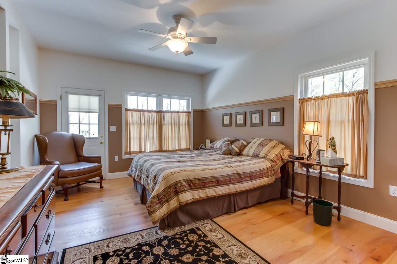201 Fairforest Way Pickens, SC 29671 - Photo 13 of 34