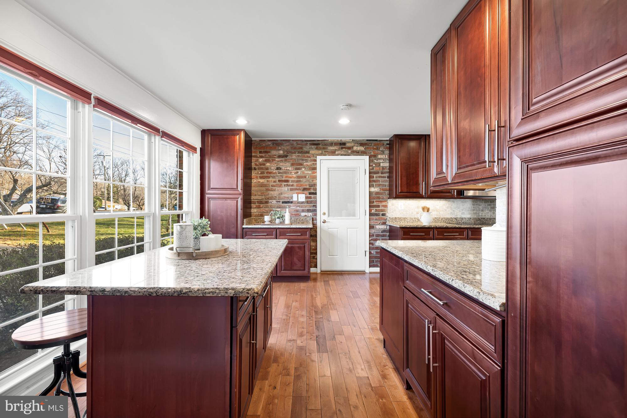 4206 Sleepy Hollow Road Annandale, VA 22003 - Photo 20 of 49