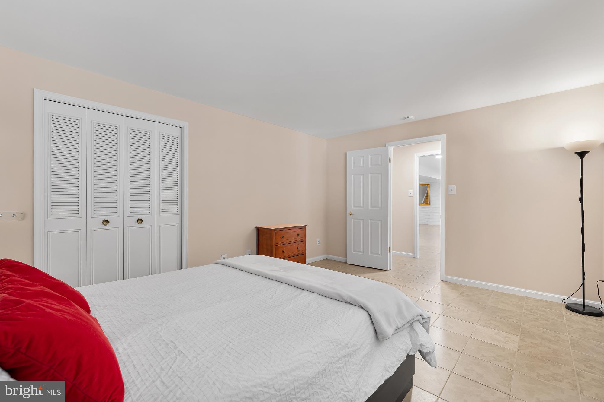 4206 Sleepy Hollow Road Annandale, VA 22003 - Photo 34 of 49