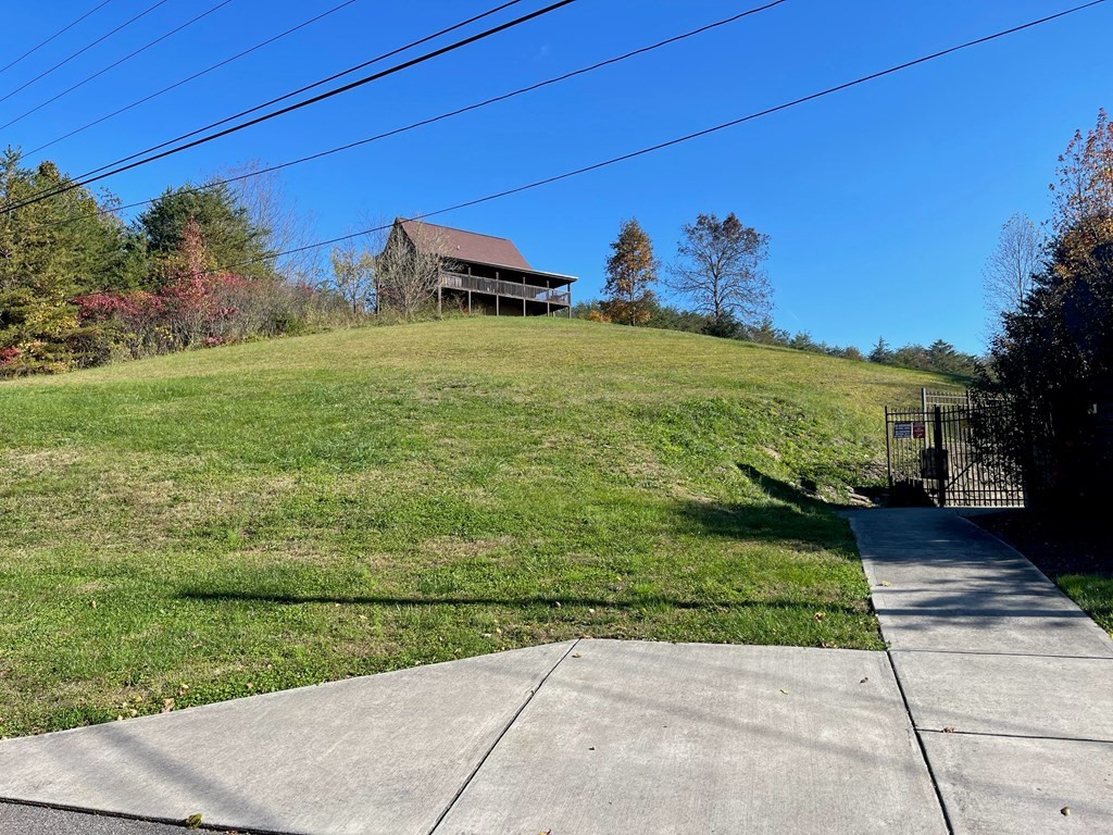 40 Eagle Springs Road Sevierville, TN 37876 - Photo 3 of 17