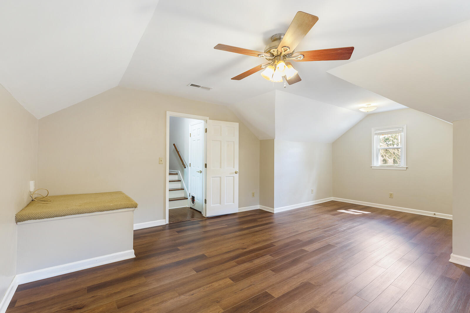 1945 Ashley Hall Road Charleston, SC 29407 - Photo 23 of 35 1945AshleyHall- KeenEyeMarketing0033