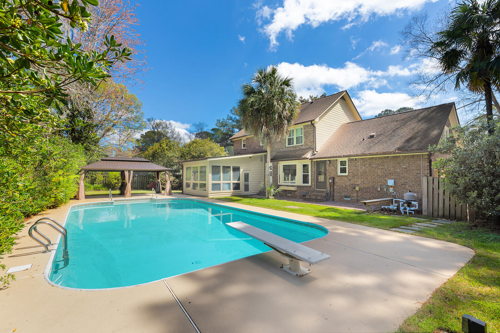 1945 Ashley Hall Road Charleston, SC 29407 - Photo 27 of 35 1945AshleyHall- KeenEyeMarketing0043