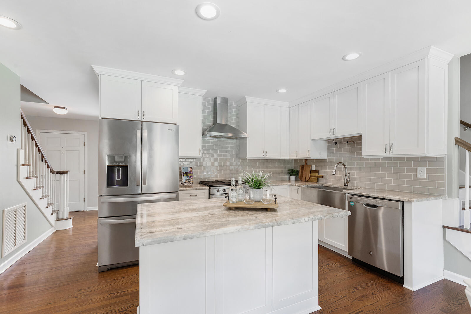 1945 Ashley Hall Road Charleston, SC 29407 - Photo 9 of 35 1945AshleyHall- KeenEyeMarketing0015