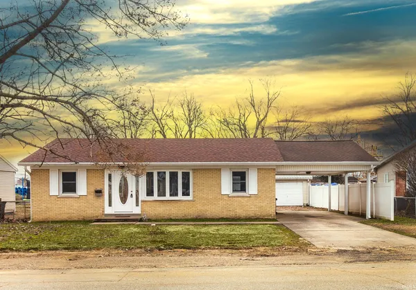 $145,000 | 1136 East Water Street, Mount Vernon, IN 47620