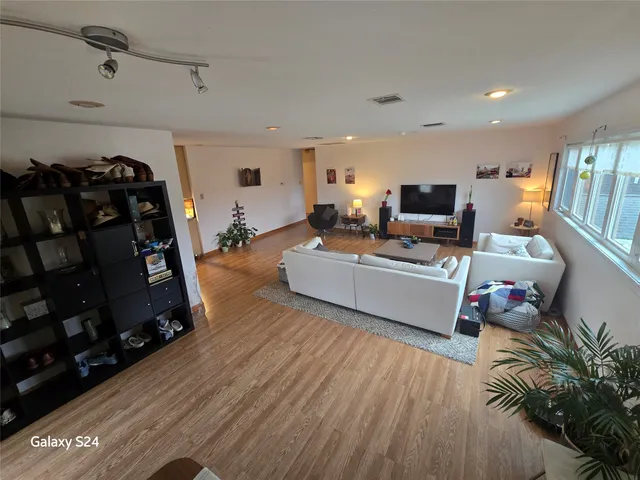 $2,500,000 | 4309 Young Street, Pasadena, TX 77504