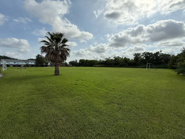 $2,500,000 | 4309 Young Street, Pasadena, TX 77504