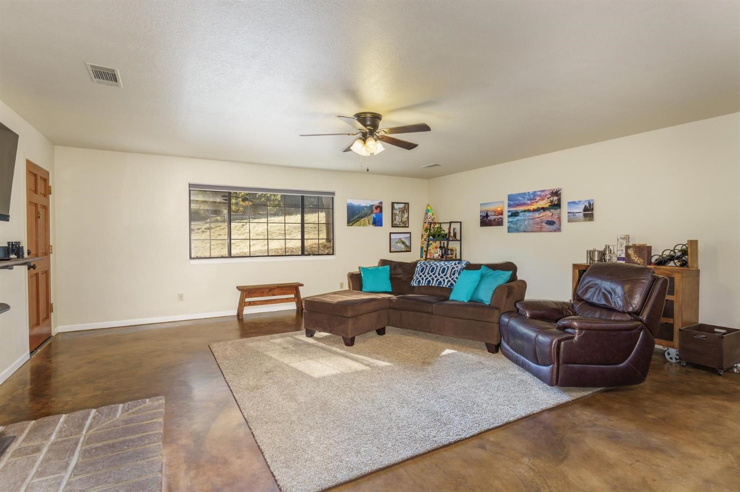 40410 Goldside Drive Oakhurst, CA 93644 - Photo 6 of 24 a living room with furniture and a window