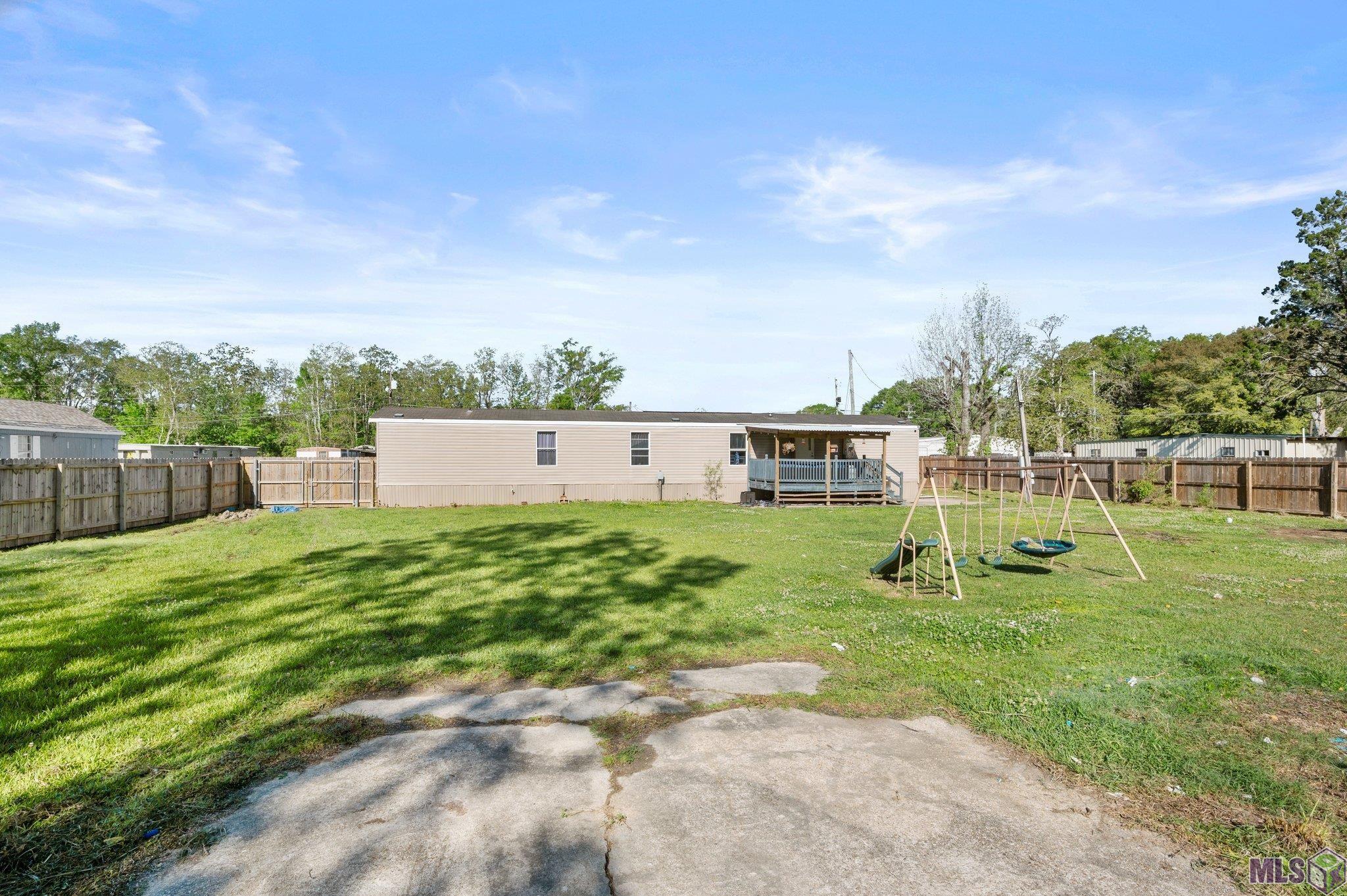 12236 Colonial Oaks Road Gonzales, LA 70737 - Photo 15 of 18