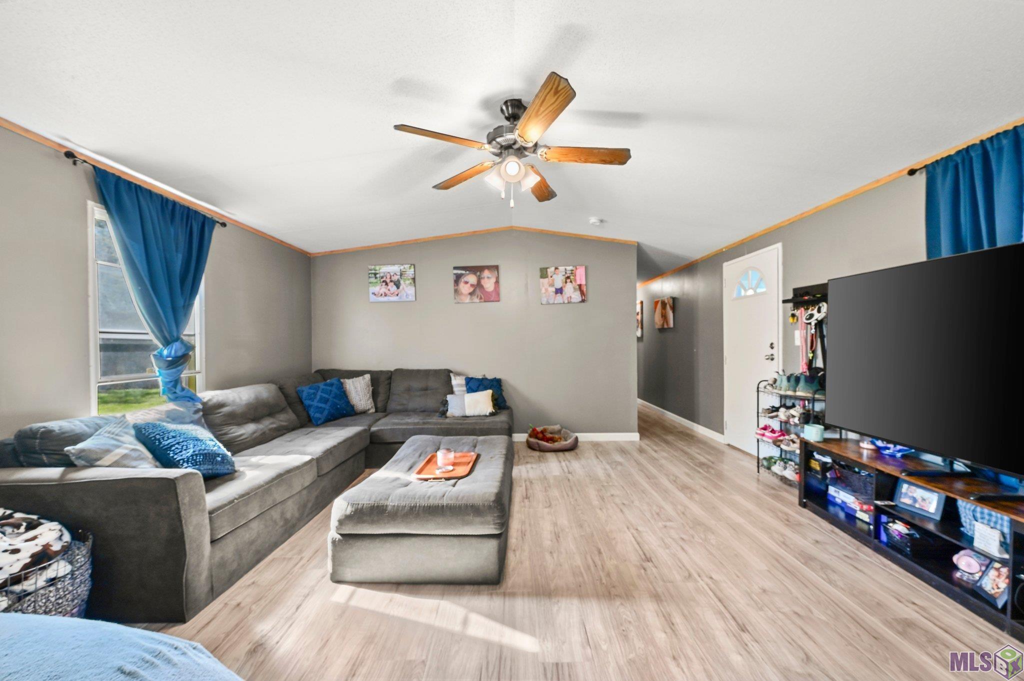 12236 Colonial Oaks Road Gonzales, LA 70737 - Photo 2 of 18