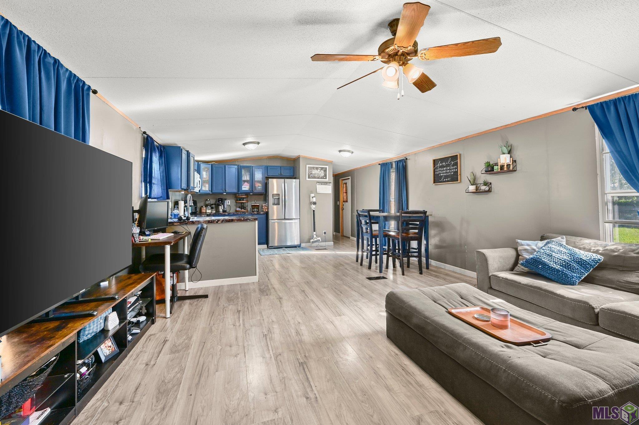 12236 Colonial Oaks Road Gonzales, LA 70737 - Photo 3 of 18