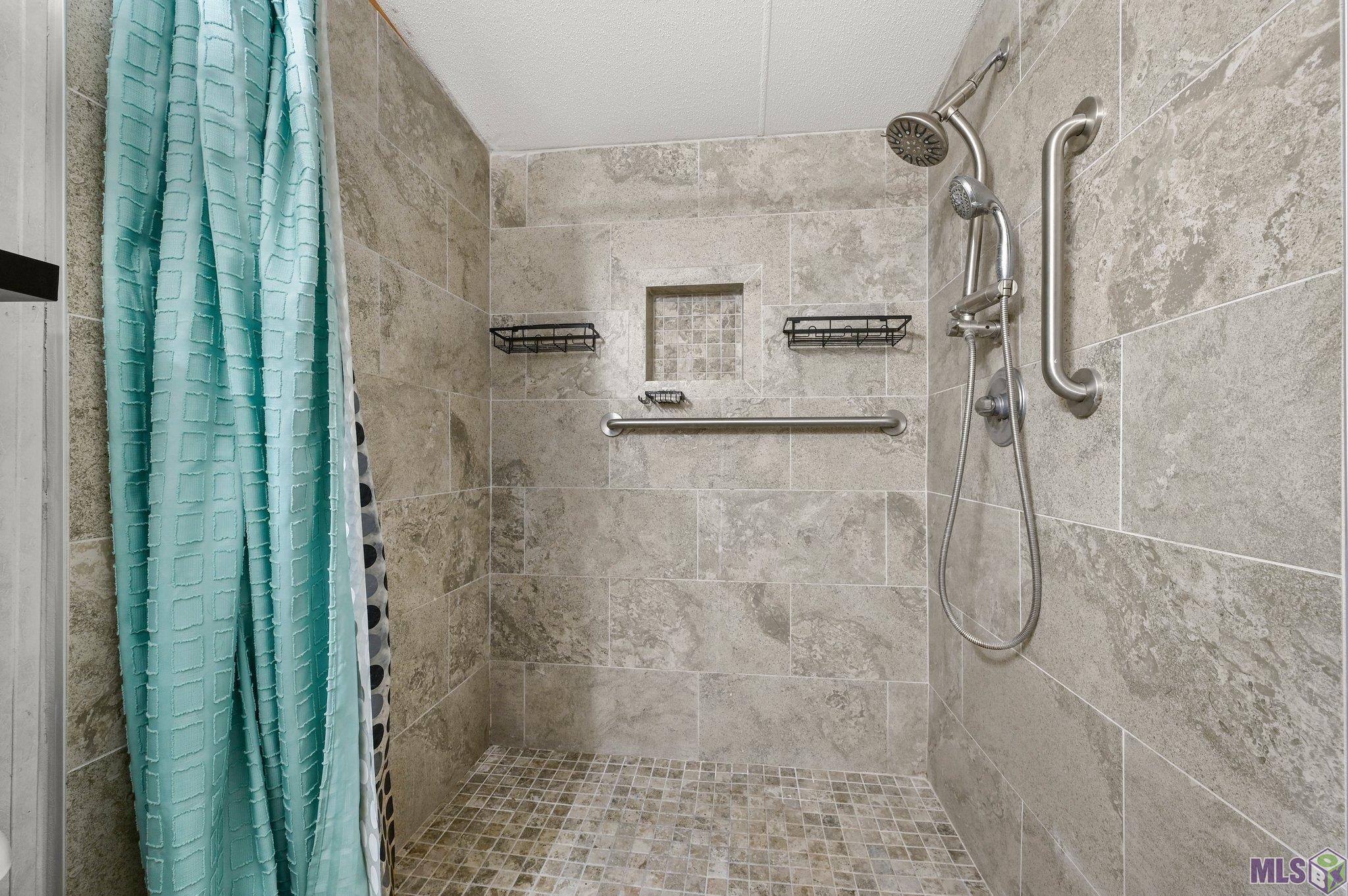 12236 Colonial Oaks Road Gonzales, LA 70737 - Photo 10 of 18