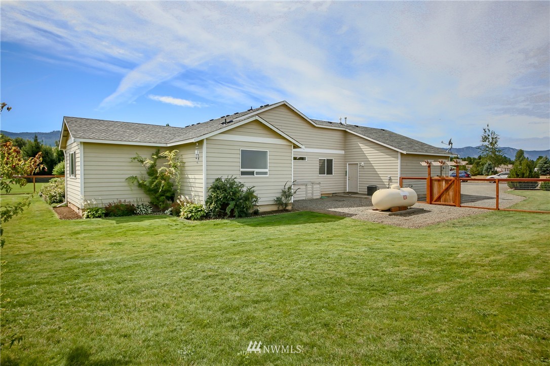 1070 Airport Road Cle Elum, WA 98922 - Photo 2 of 22 Gallery Image 2