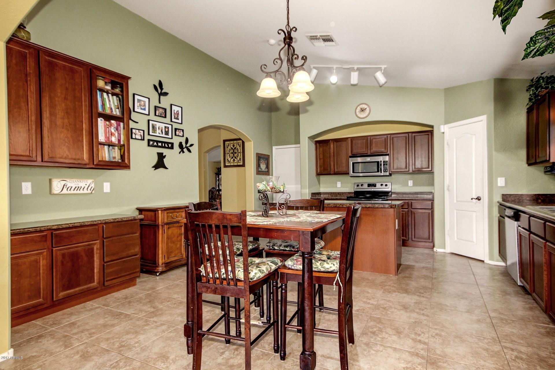17605 West Bloomfield Road Surprise, AZ 85388 - Photo 27 of 36 WONDERFUL COOK'S KITCHEN