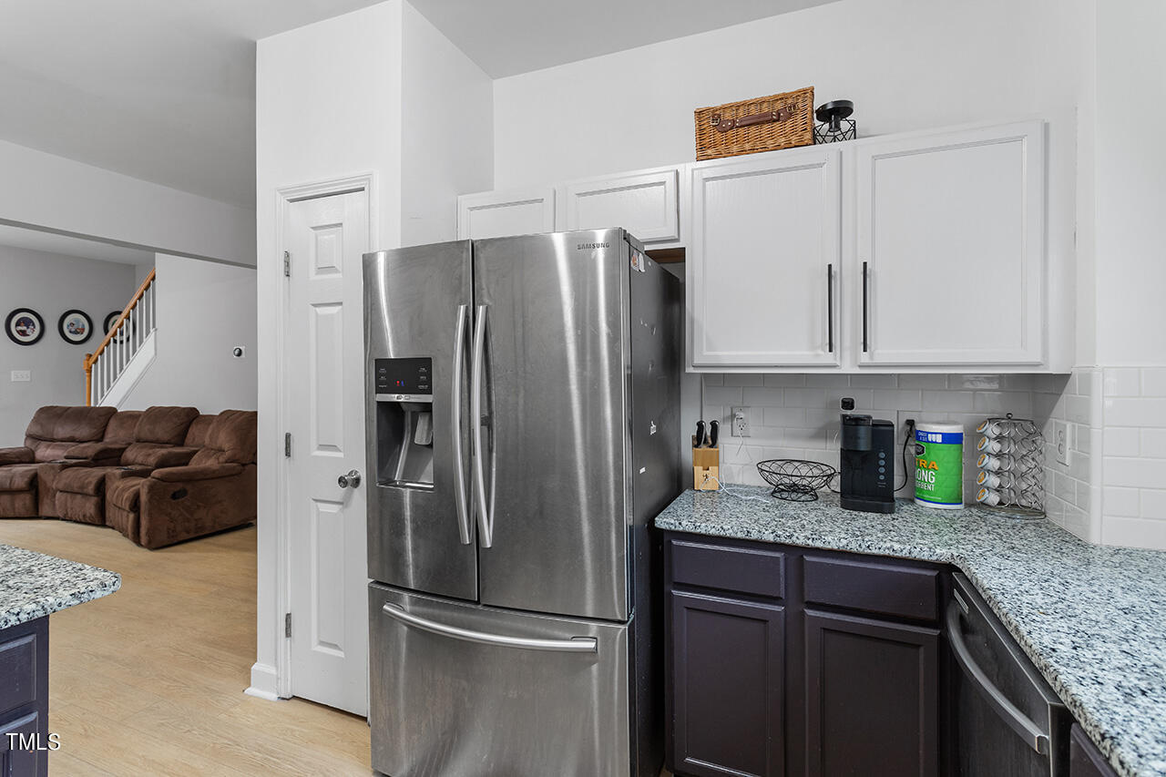 4642 Centrebrook Circle Raleigh, NC 27616 - Photo 6 of 27 Kitchen