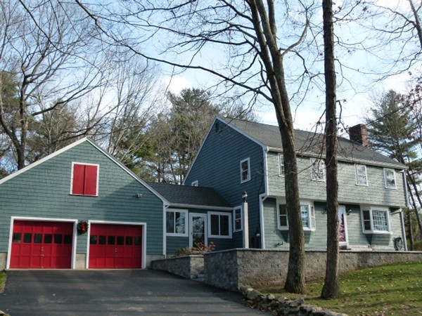 84 Newbury Road Rowley, MA 01969 - Photo 1 of 15