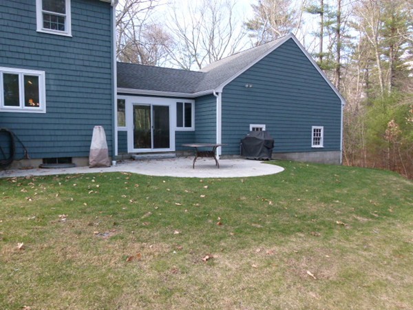 84 Newbury Road Rowley, MA 01969 - Photo 2 of 15