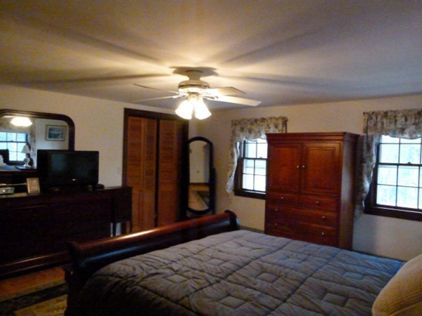 84 Newbury Road Rowley, MA 01969 - Photo 10 of 15